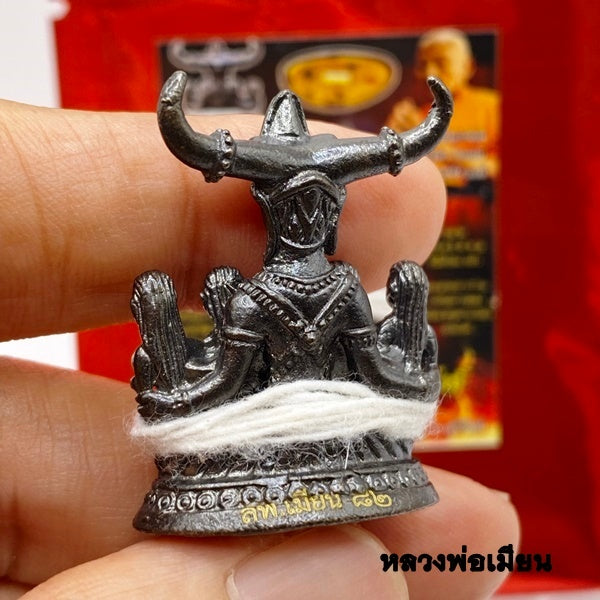 ✨ Imperial Golden-Horned Sovereign "Phaya Khao Kham" (Lanna Khun Paen Edition): Sacred Ancient Metal Talisman with "Sow-Long" Enchantment Herbs and Wealth-Fetching Takrut by Luang Phor Mian, Wat Janeang (2026 High-Vibe Masterpiece)