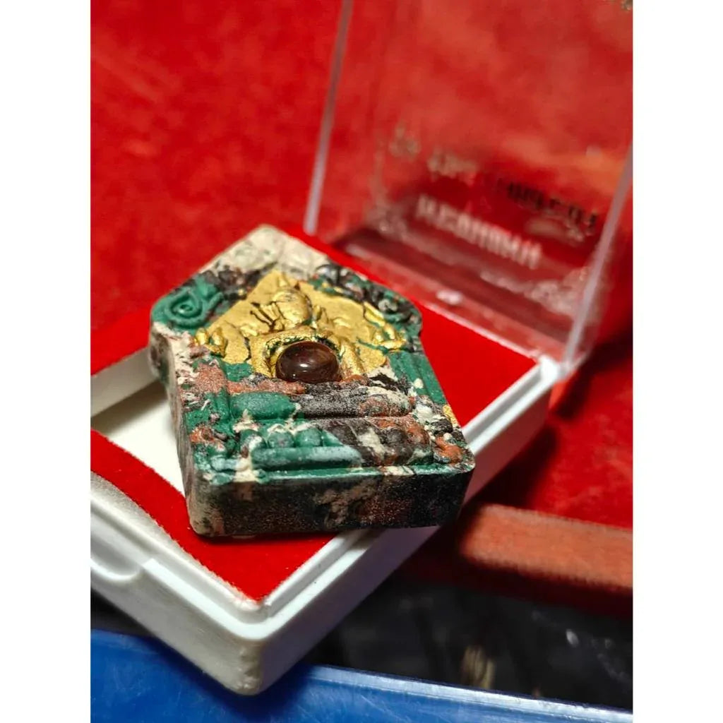 💛 “Golden Naga-Heart Khun Paen – Bell-Tower Merit Edition by Luang Pho Ngern (Ban Or Temple, Thailand) with Sacred Mixed-Powder Base, 5 Takrut, Naga Gem, Golden Seed & Gold Leaf Blessings”