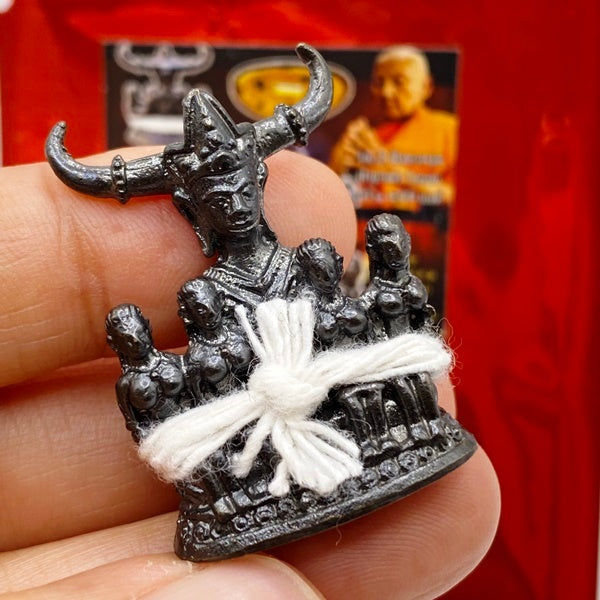 ✨ Imperial Golden-Horned Sovereign "Phaya Khao Kham" (Lanna Khun Paen Edition): Sacred Ancient Metal Talisman with "Sow-Long" Enchantment Herbs and Wealth-Fetching Takrut by Luang Phor Mian, Wat Janeang (2026 High-Vibe Masterpiece)