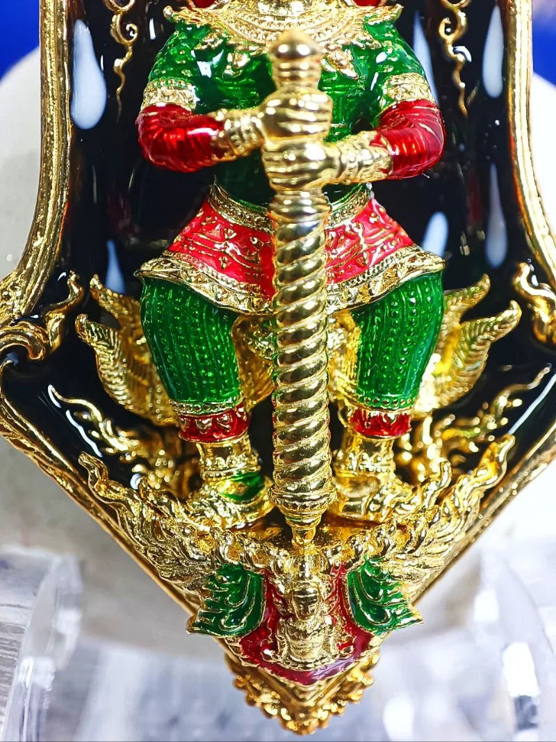 Divine Lord Vishnu Amulet - Taowessuwan's Guardian for Wealth and Protection
