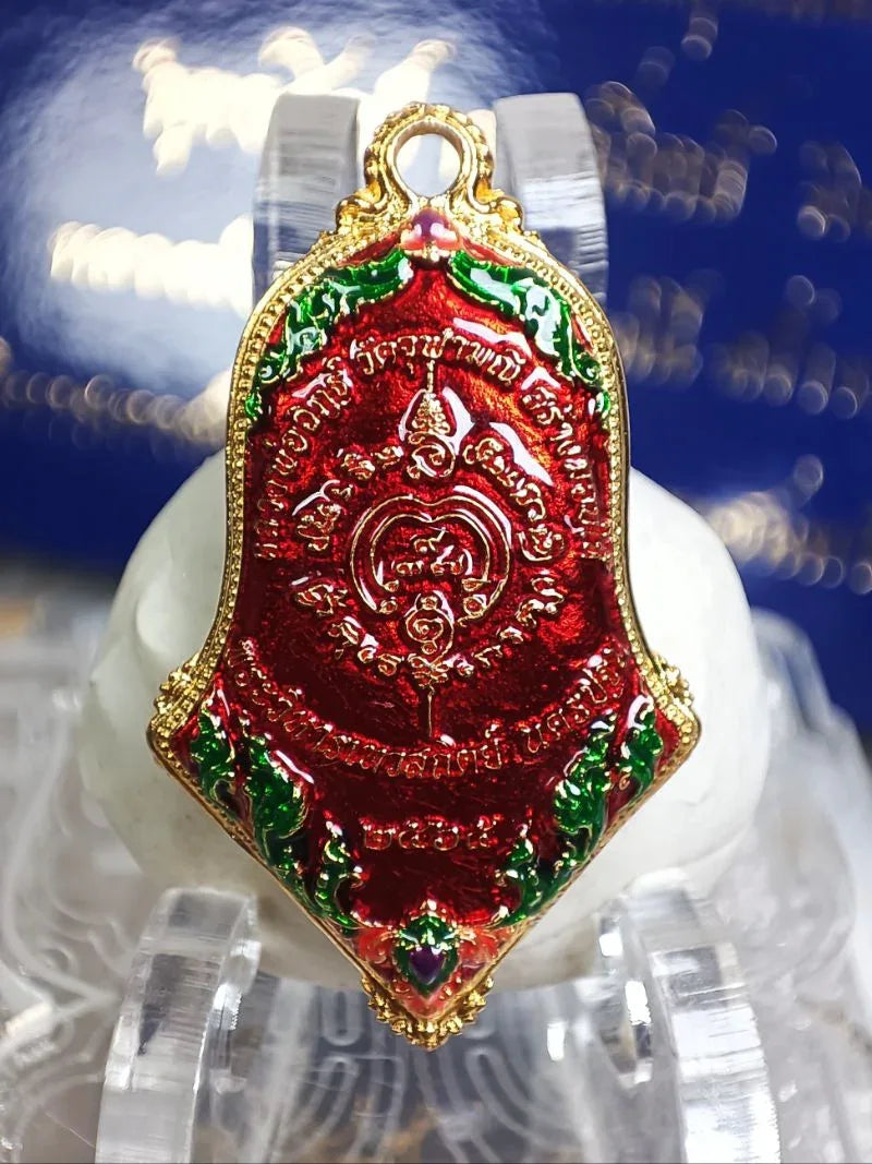 Divine Lord Vishnu Amulet - Taowessuwan's Guardian for Wealth and Protection
