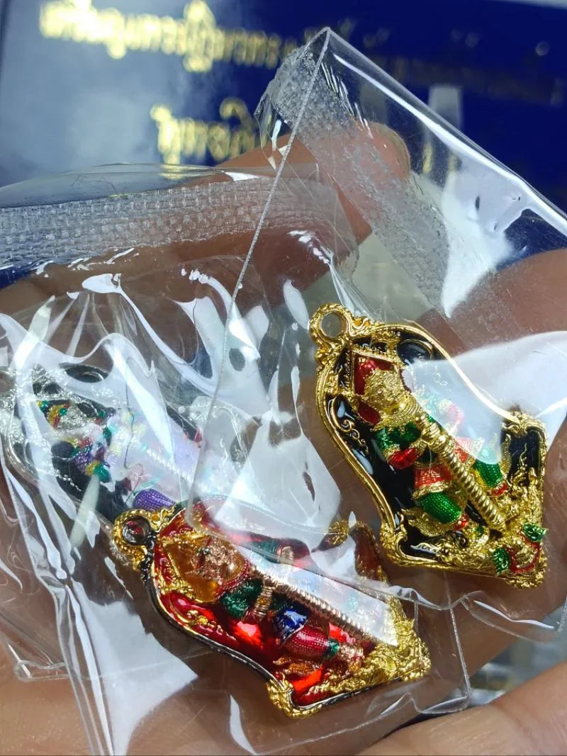 Divine Lord Vishnu Amulet - Taowessuwan's Guardian for Wealth and Protection