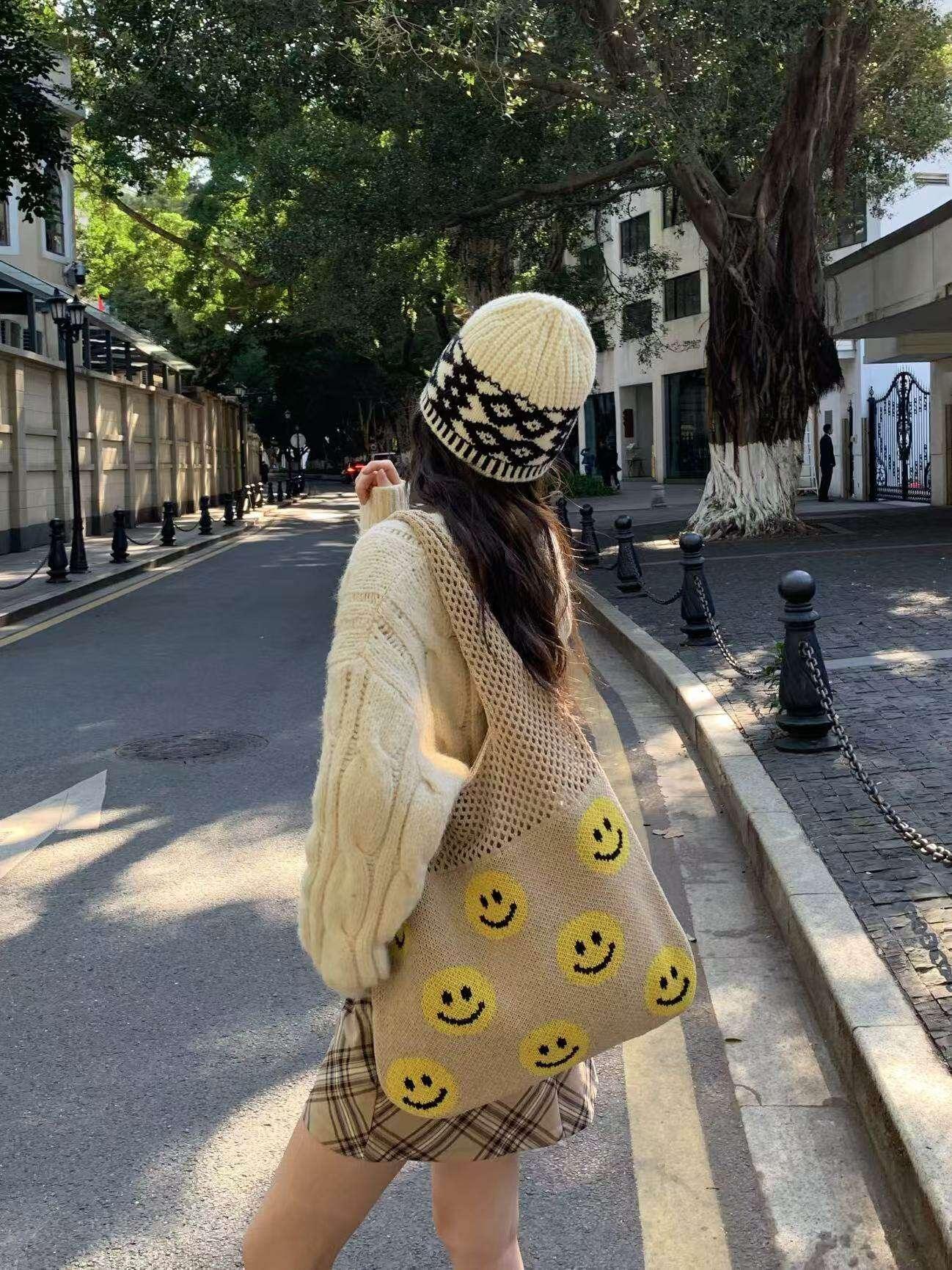 Smiley Face Crochet Bag – Colorful Handmade Cotton Rope Tote with 30cm Strap | Large Capacity 40cm Shoulder Bag