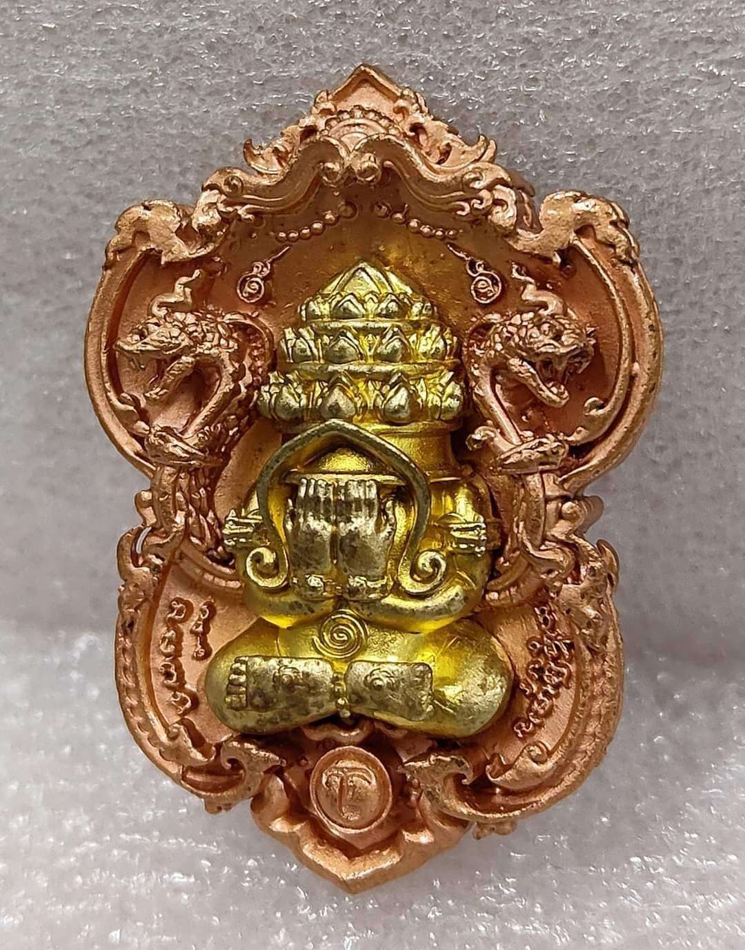 Phra Pidta Amulet for Wealth – Sri Maharaj Pangpakarn “Wealth Ascension & Prosperity Flow” Satin Bronze Edition