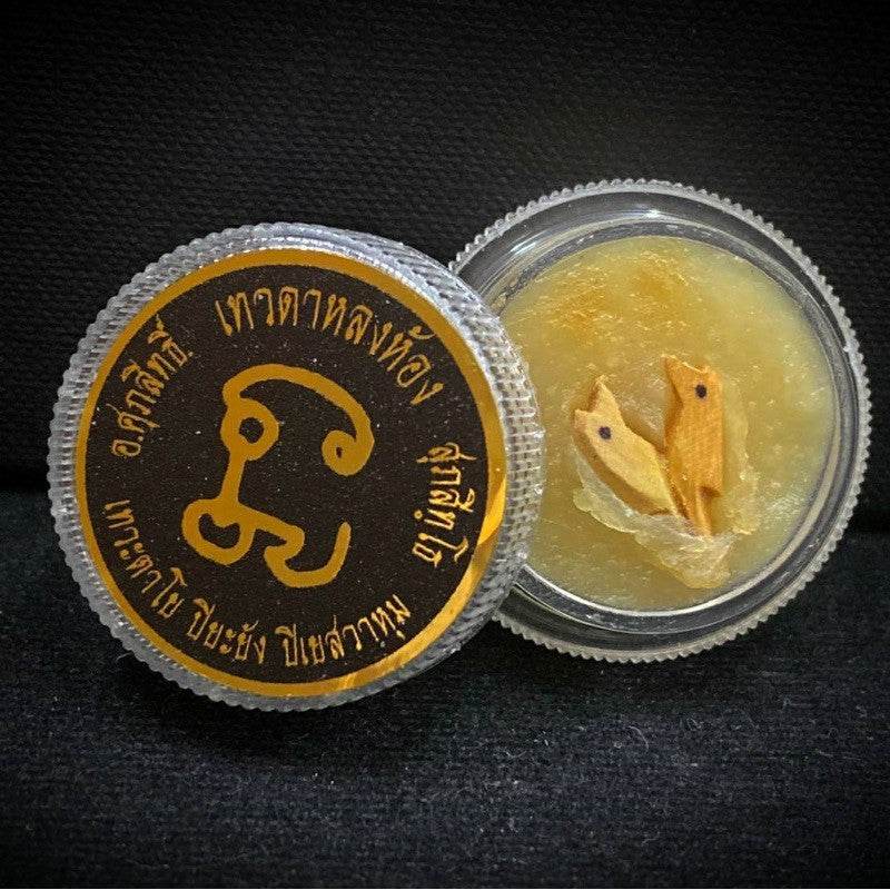 Si Phueng Thewada Amulet for Prosperity and Protection Default Title