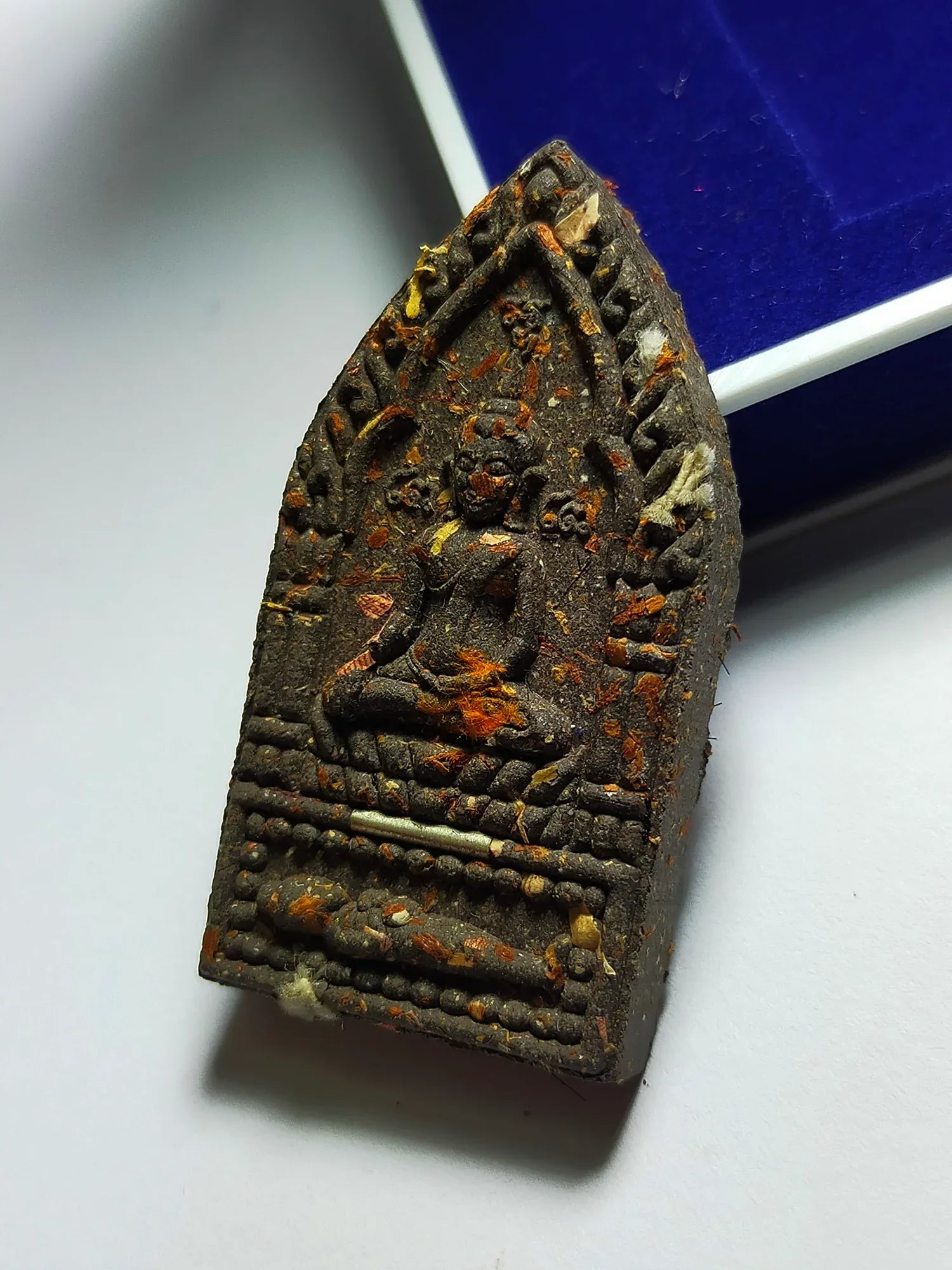 Thai Blessing Amulet Khun Paen Sayob Marn for Charm and Power