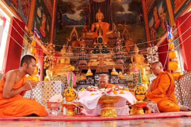 Thai Blessed Wealth Charm Luang Pu Chalerm Mon Sarika Takrud to Attract Wealth