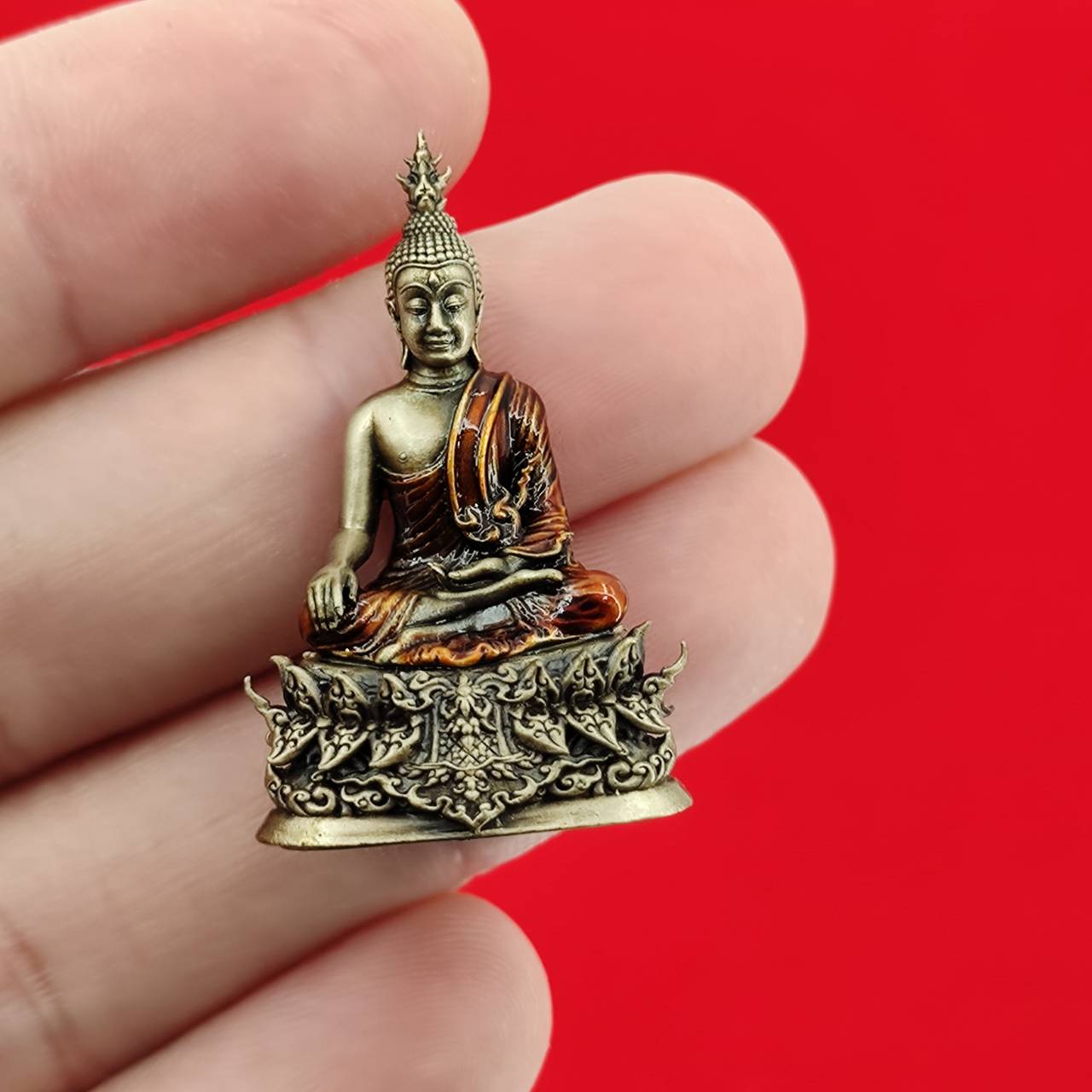 Thai Buddha amulet blessed by Luang Por Weera, small size, detailed craftsmanship, perfect for home decor