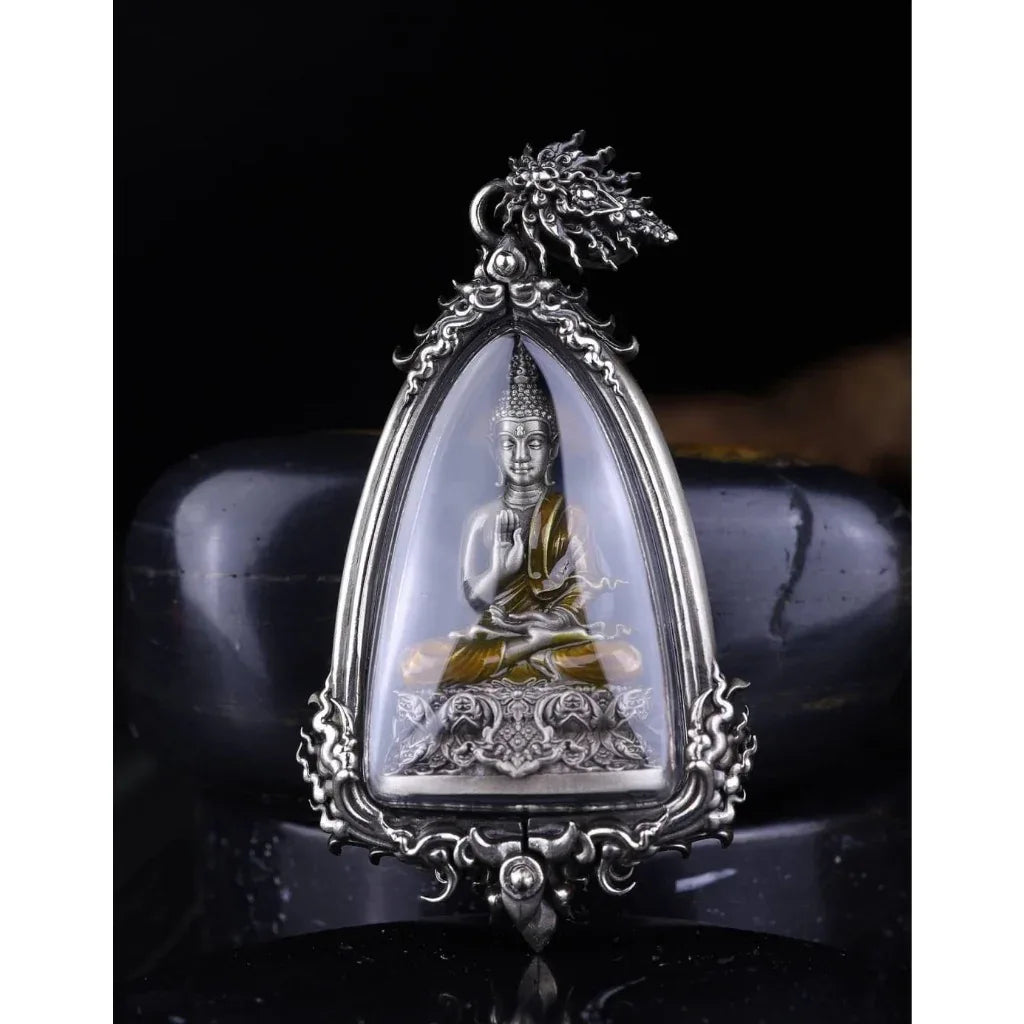 Blessing Buddha Amulet - Thai Buddha Amulet Protection for Prosperity and Inner Peace รายการเลี่ยมกรอบ 1.2