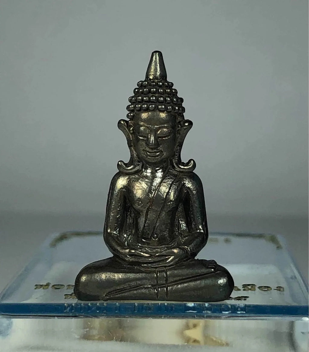 Thai Buddhist Amulet Statue Phra Kao Muaeng for Spiritual Protection and Safeguarding Nava metal