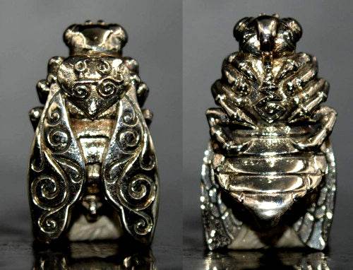 Golden Prosperity Bumble Bee Amulet | Master Kruba Tao