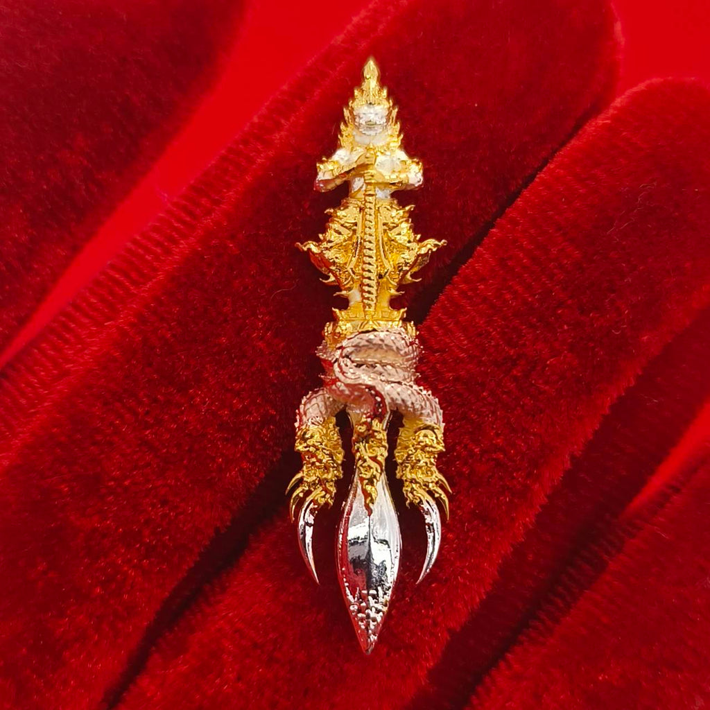 Thai guardian amulet Klang Setthi edition with intricate design and vibrant detailing for protection and good fortune
