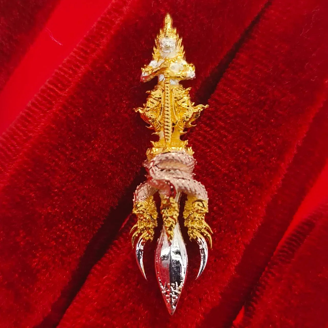 Thai Guardian Amulet Klang Setthi Edition - Vajra Thao Wessuwan Talismans for Protection and Prosperity