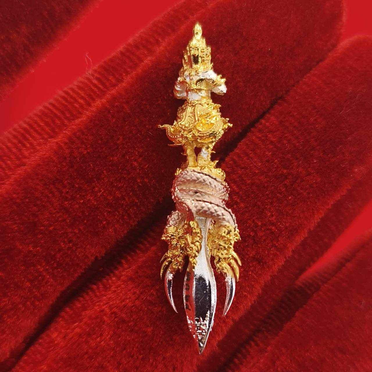 Thai guardian amulet Klang Setthi edition featuring intricate design and golden details for protection and blessings
