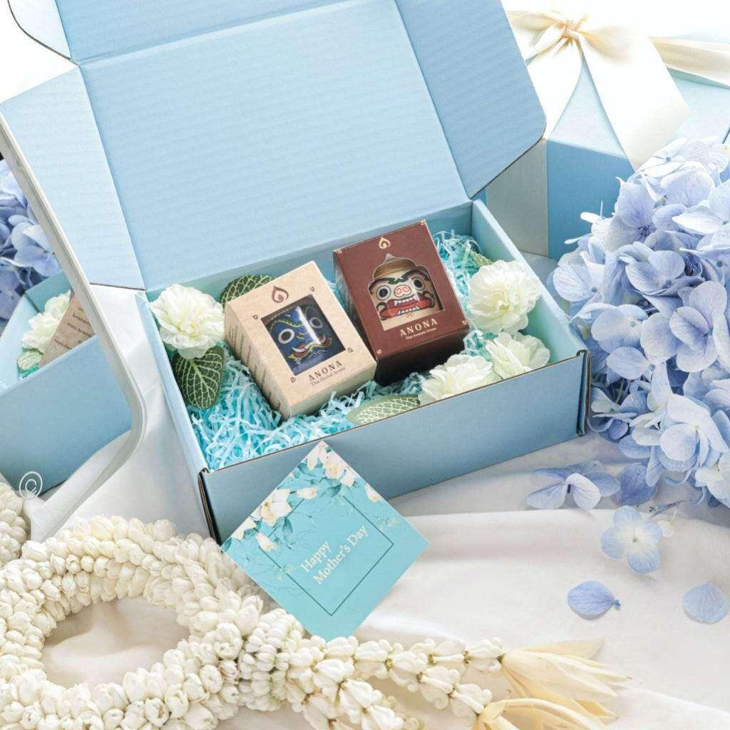 Thai Herbal Gift Set for Mom - Elegant and Scented Wellness Experience