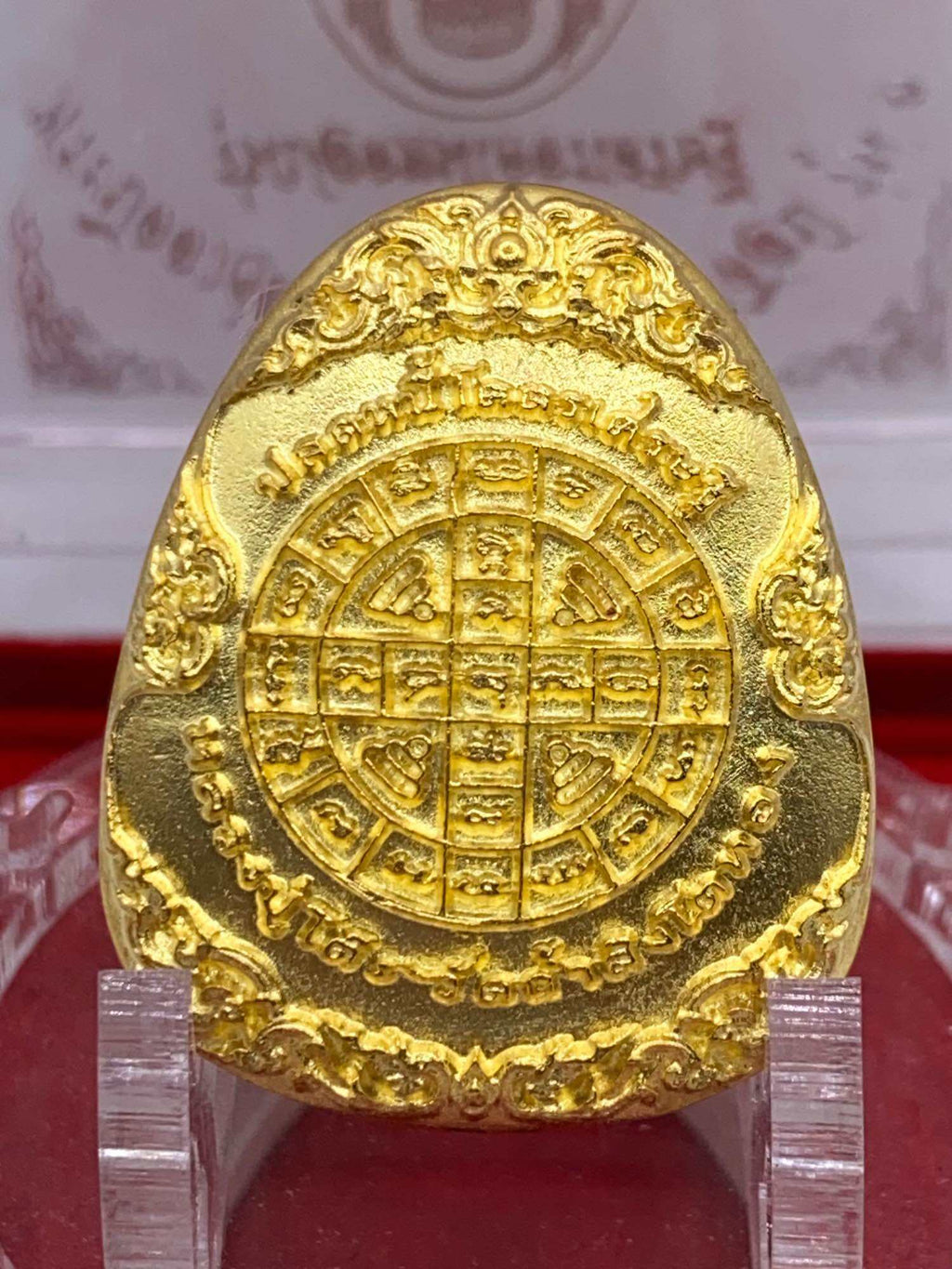 Thai Millionaire Amulet for Wealth - Phra Pidta Jumbo Kanok Khang