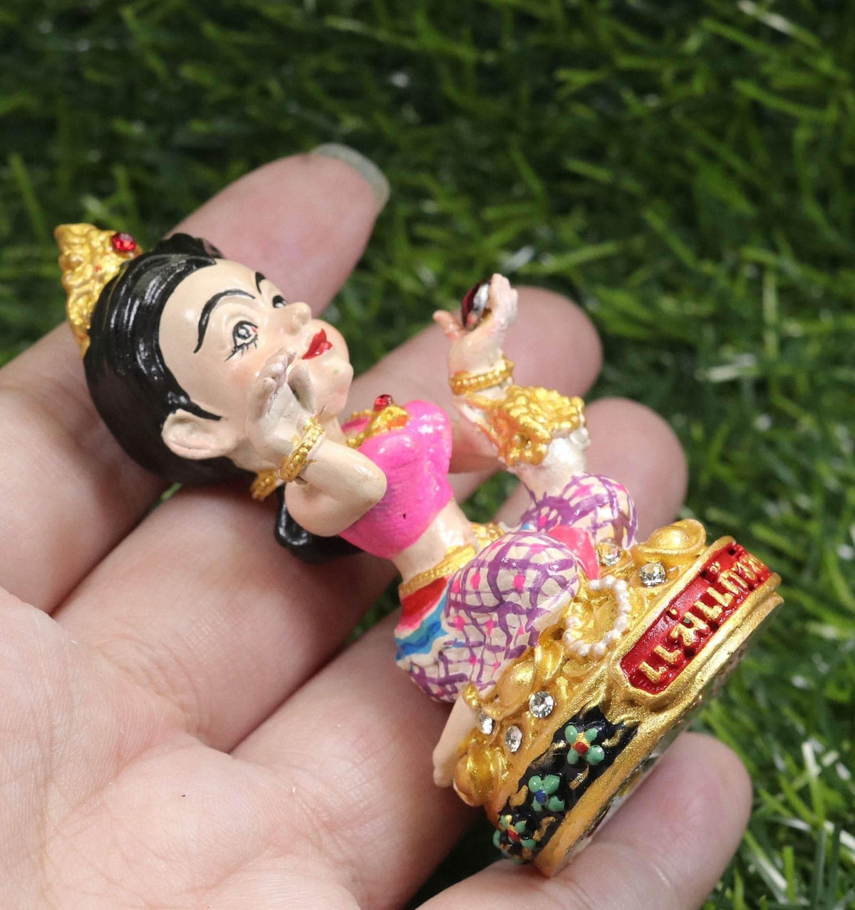 Thai Prosperity Figurine Mae Kaew Mani Wealth Goddess Statue for Shop Decor