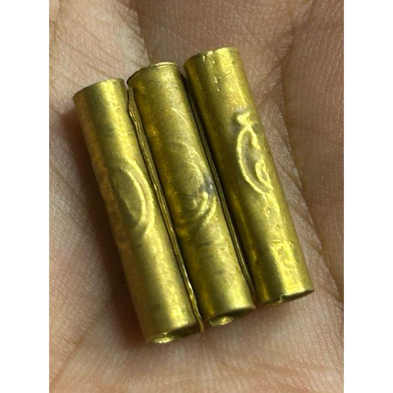 Thai Protection Amulet by Master Long Zhan - Authentic Takhroot Na Kantang Pong Charm