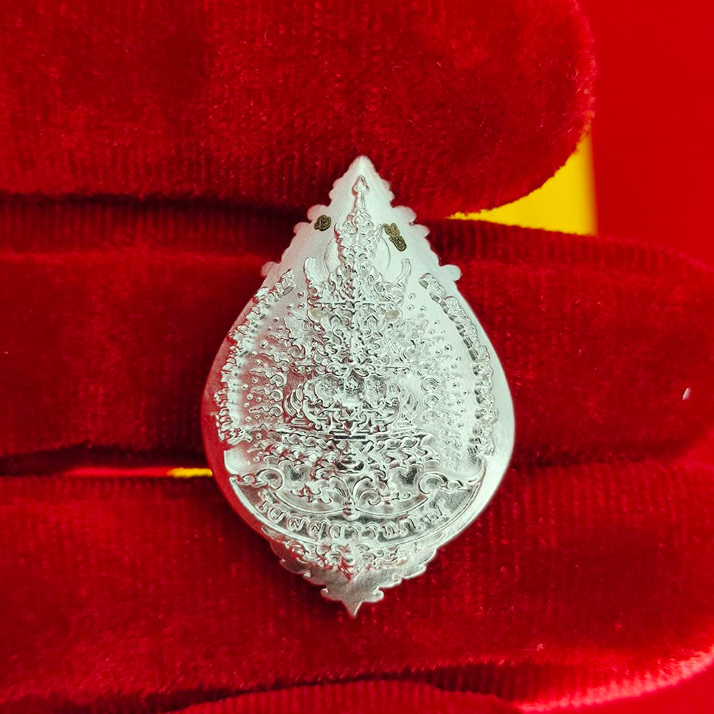 Thao Wessuwanno Amulet in Silver and Gold Enamel for Ultimate Protection Charm