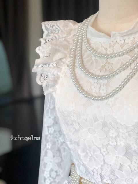 Thai Ruffled Lace Blouse with Elegant Design One-Sake.com เสื้อลูกไม้ / - เสื้อลูกไม้ / --