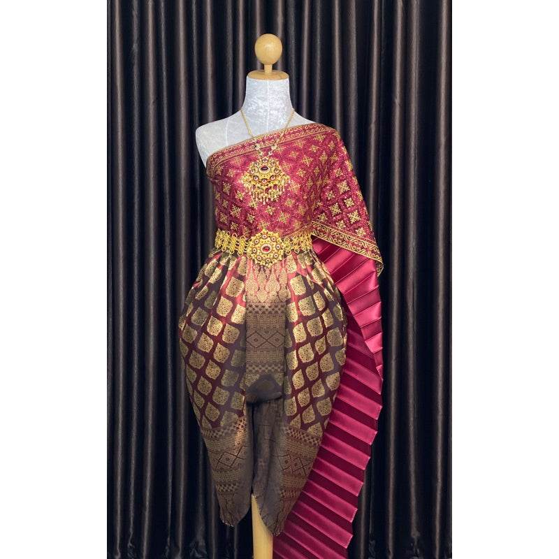 One-Sake.com Traditional Thai Bridal Outfit with Gold Detail One-Sake.com Jong Kraben / Inform the seller of the size Accessories / Inform the seller of the size Only outfit / Inform the seller of the size Accessories / Inform the seller of the size-Only outfit / Inform the seller of the size-Jong Kraben / Inform the seller of the size-Order to cut large size / Inform the seller of the size-