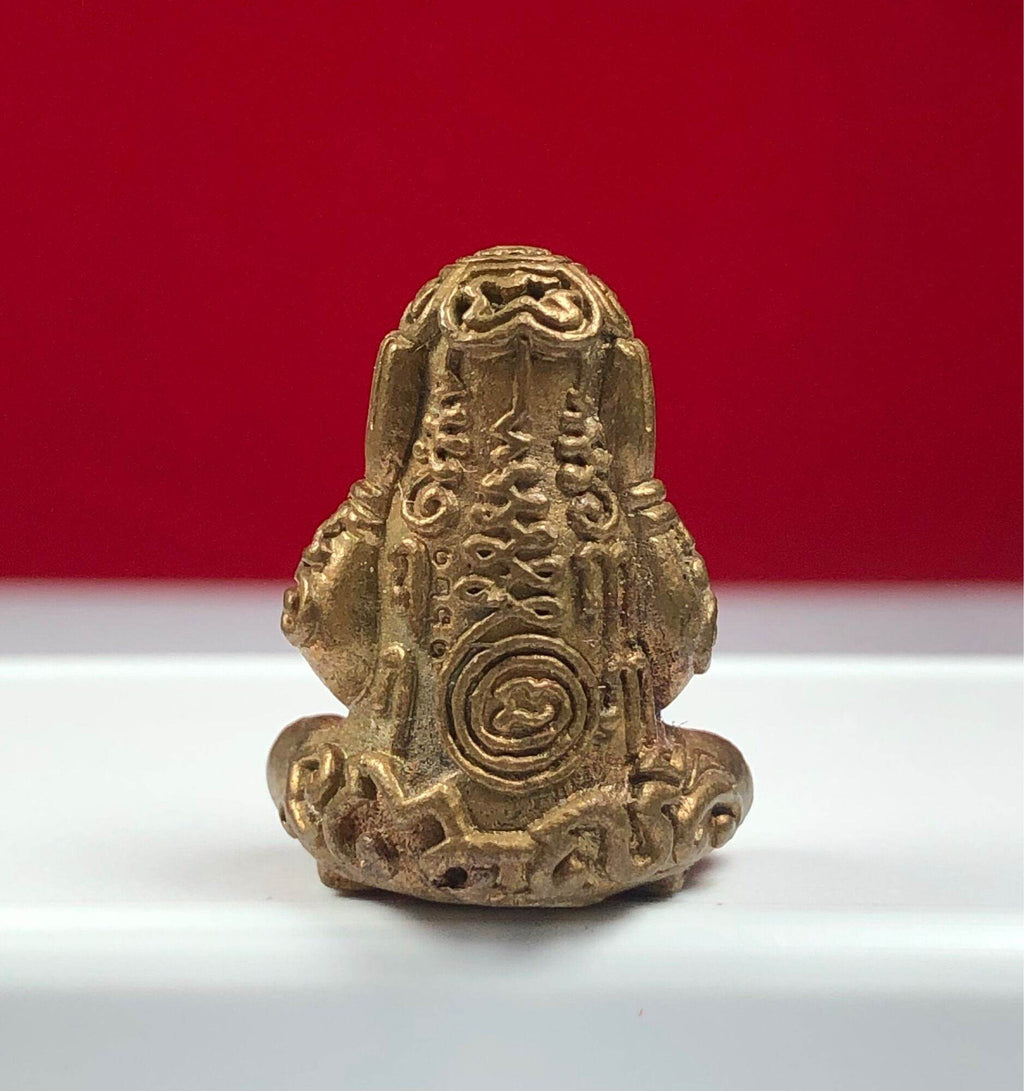 Luang Phor Kloi Amulet - Rare First Edition Phra Pidta Yant Yung Collectible