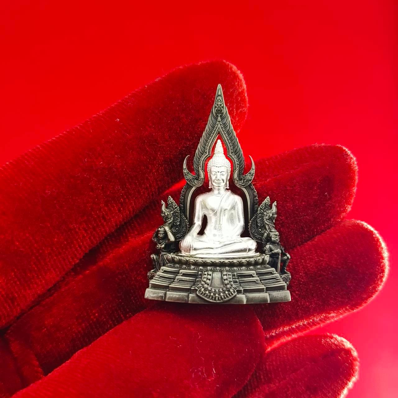 Phra Phuttha Chinnarat Amulet for Wealth, Protection, and Authority