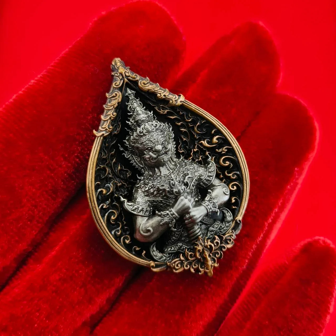 Thao Wessuwan Amulet for Wealth Protection and Fortune Attraction