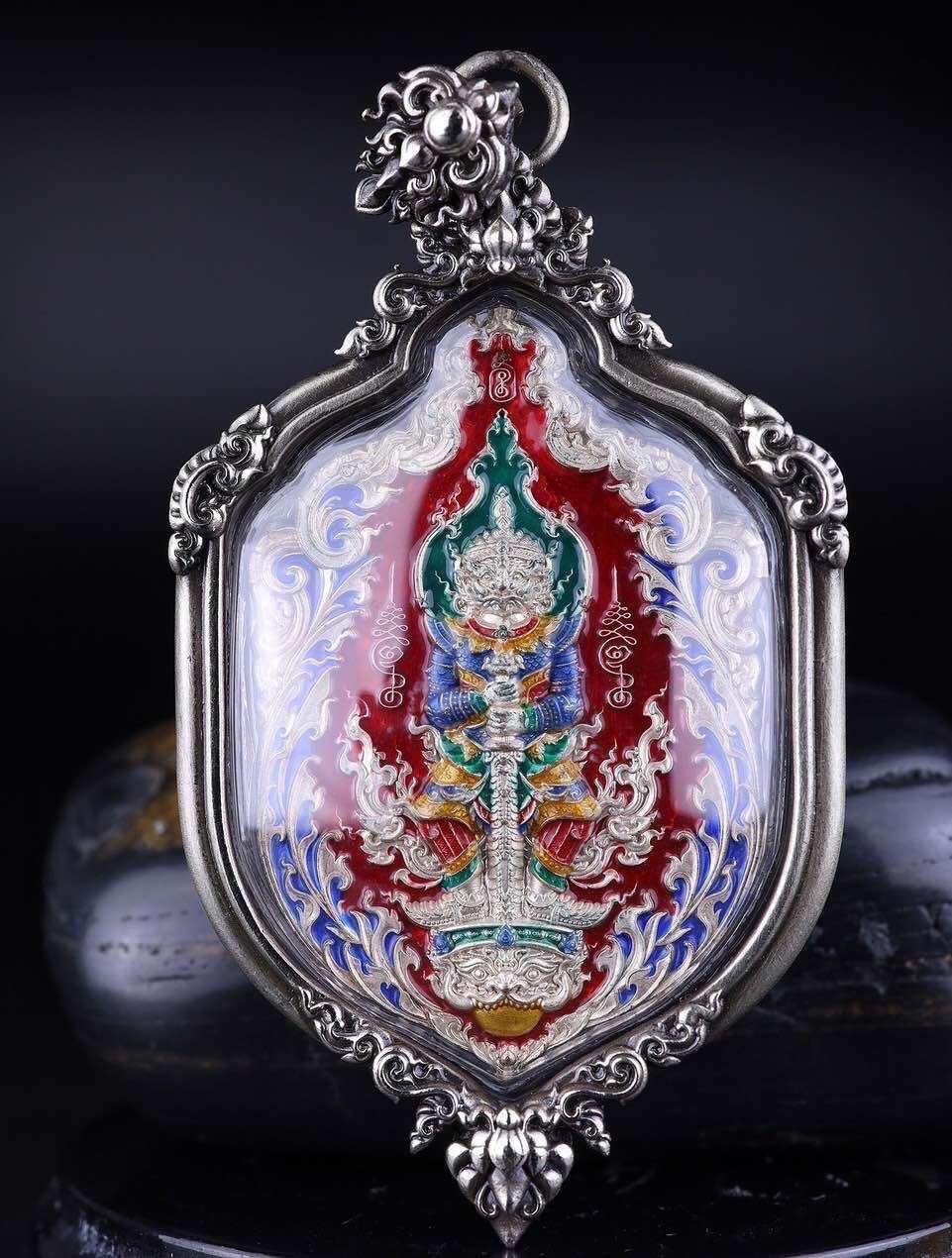 Thao Wessuwan Thai Amulet & Garuda Flag Medallion – Limited Edition Sacred Amulet Blessed by Luang Pu Chat, Wat Ban Poon Silver plated copper with enamel