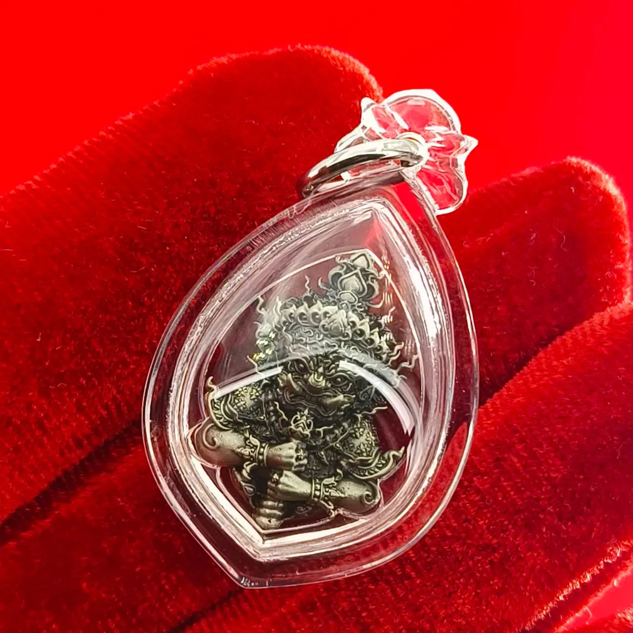 Thao Wessuwanno Amulet for Protection and Fortune Talisman