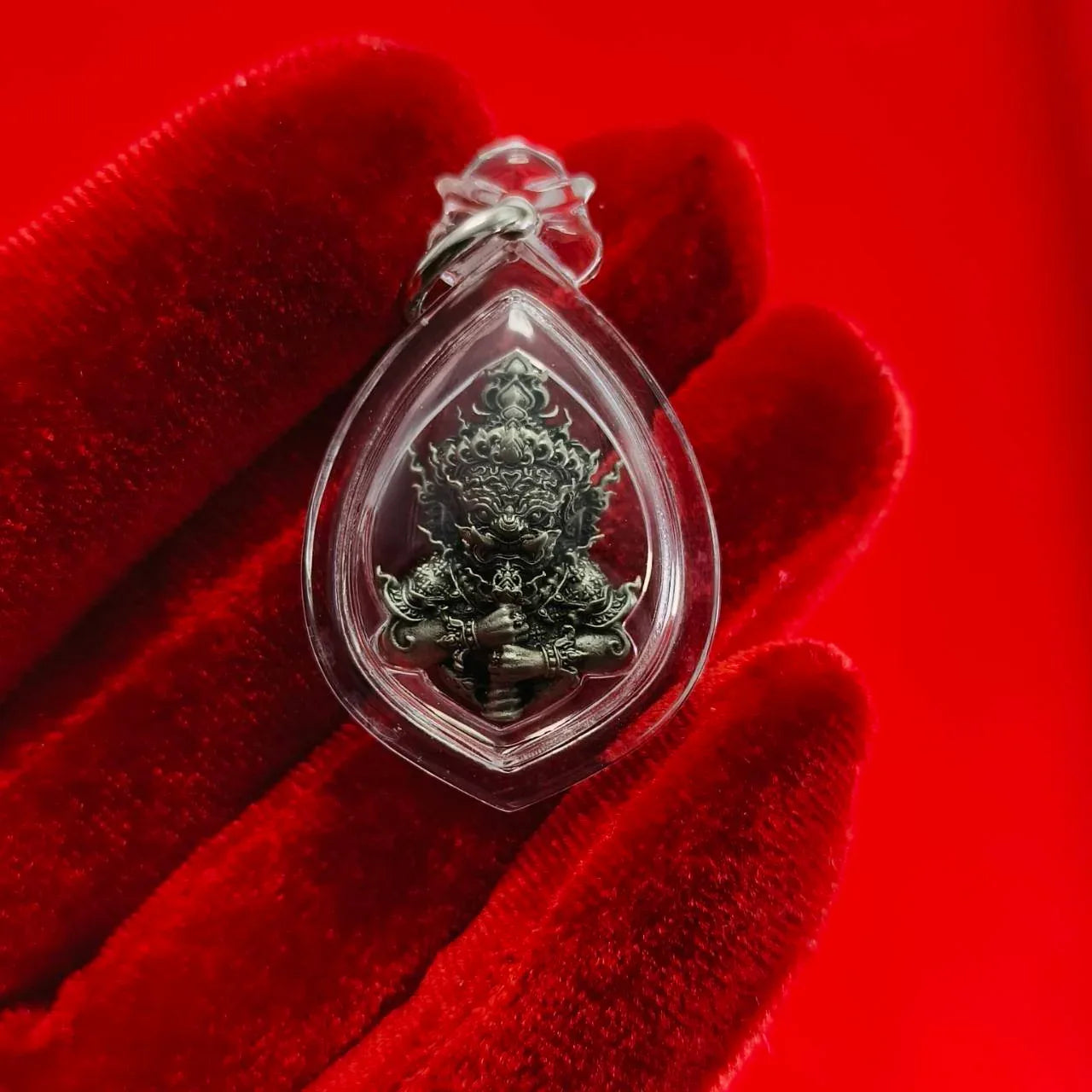 Thao Wessuwanno Amulet for Protection and Fortune Talisman