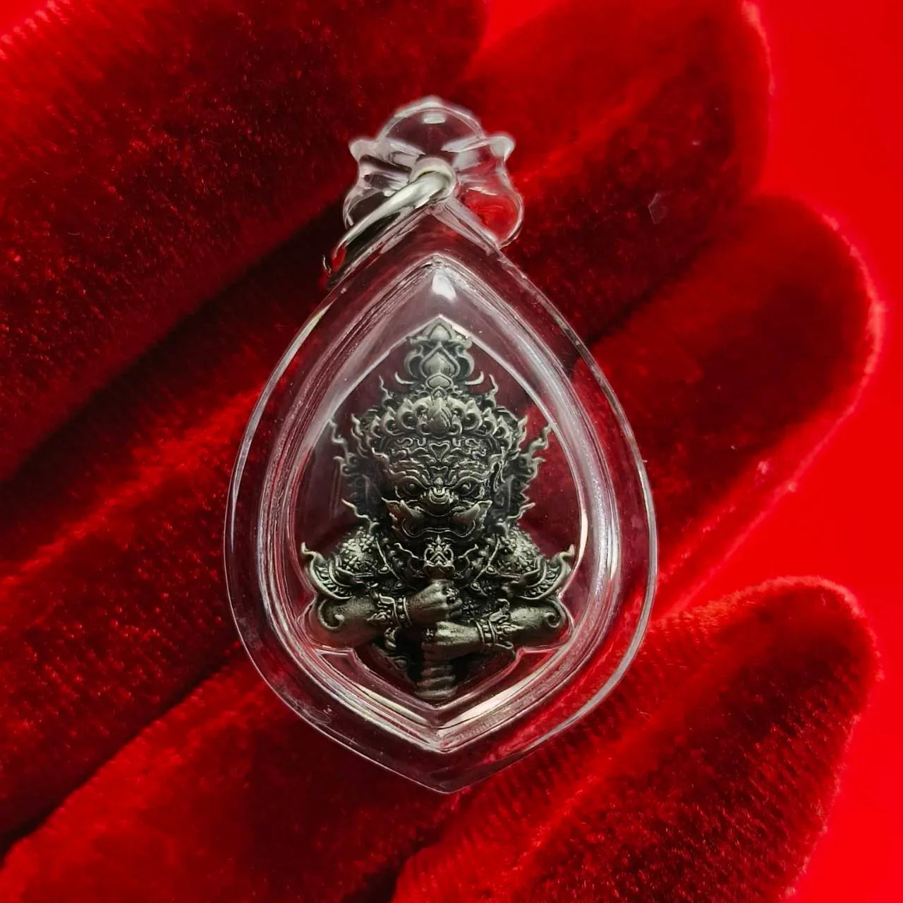 Thao Wessuwanno Amulet for Protection and Fortune Talisman