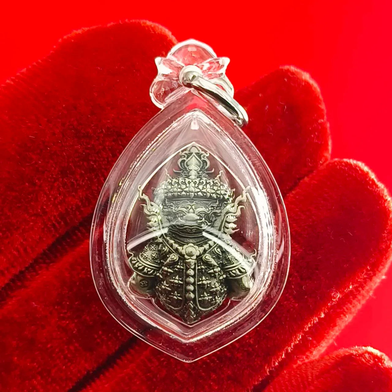 Thao Wessuwanno Amulet for Protection and Fortune Talisman
