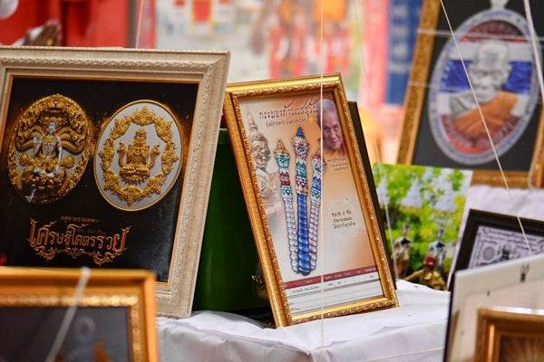 Thao Wetsuwan Amulet for Protection and Prosperity Blessings