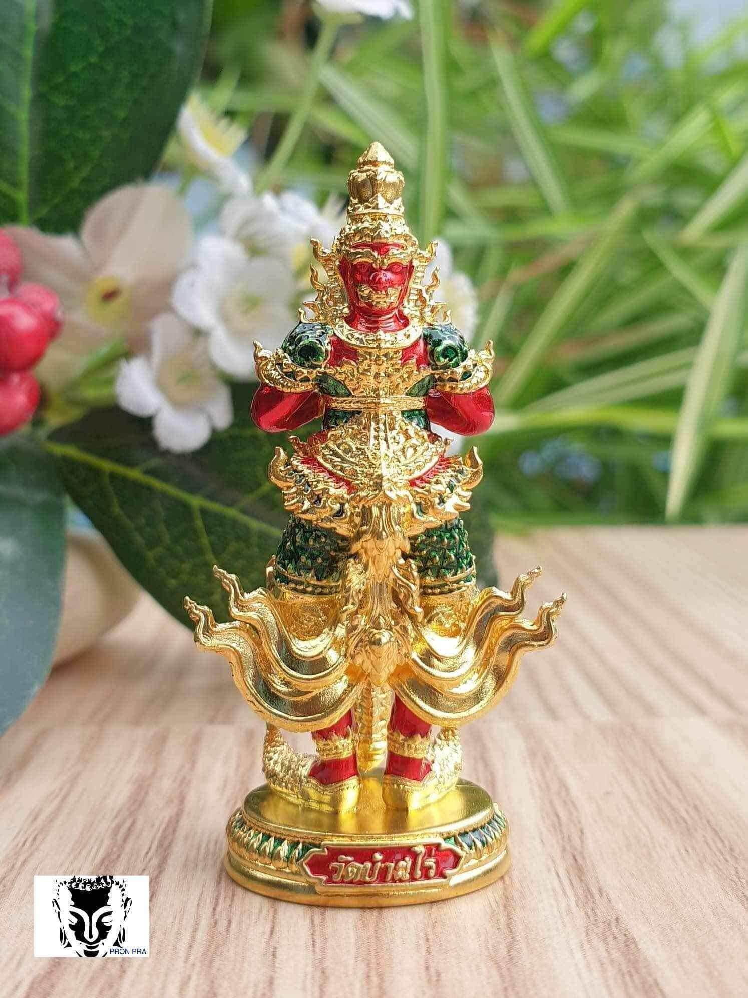 Thao Wetsuwan Amulet - Powerful Protection Amulet with Giant Face of the Deity