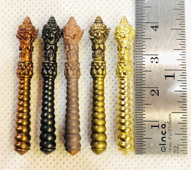 Thao Wetsuwan Amulet for Protection and Prosperity Blessings