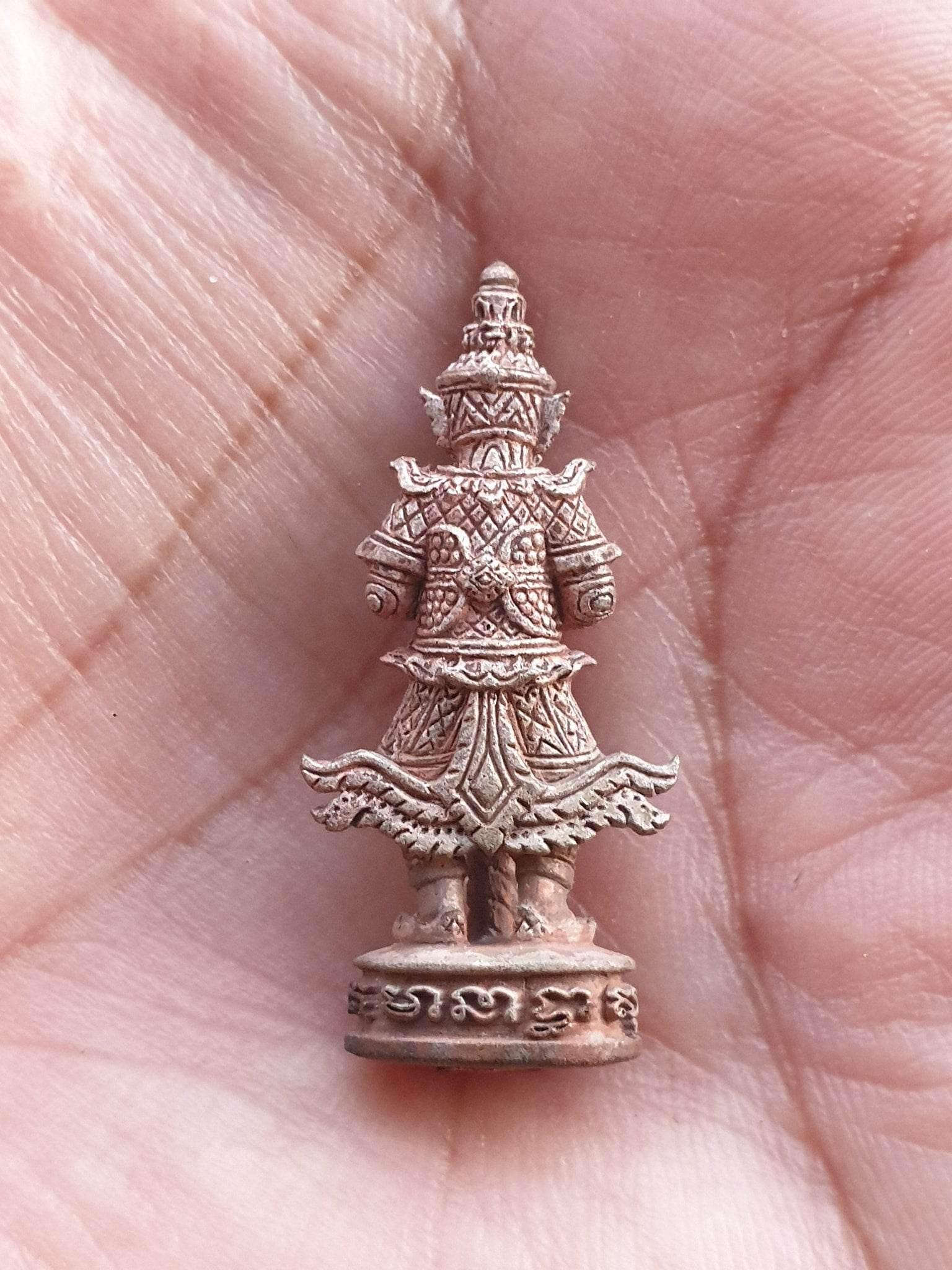 Thao Wetsuwan Amulet for Wealth - Nawa Metal Blessing by Luang Phu Rod of Wat Kokkrom