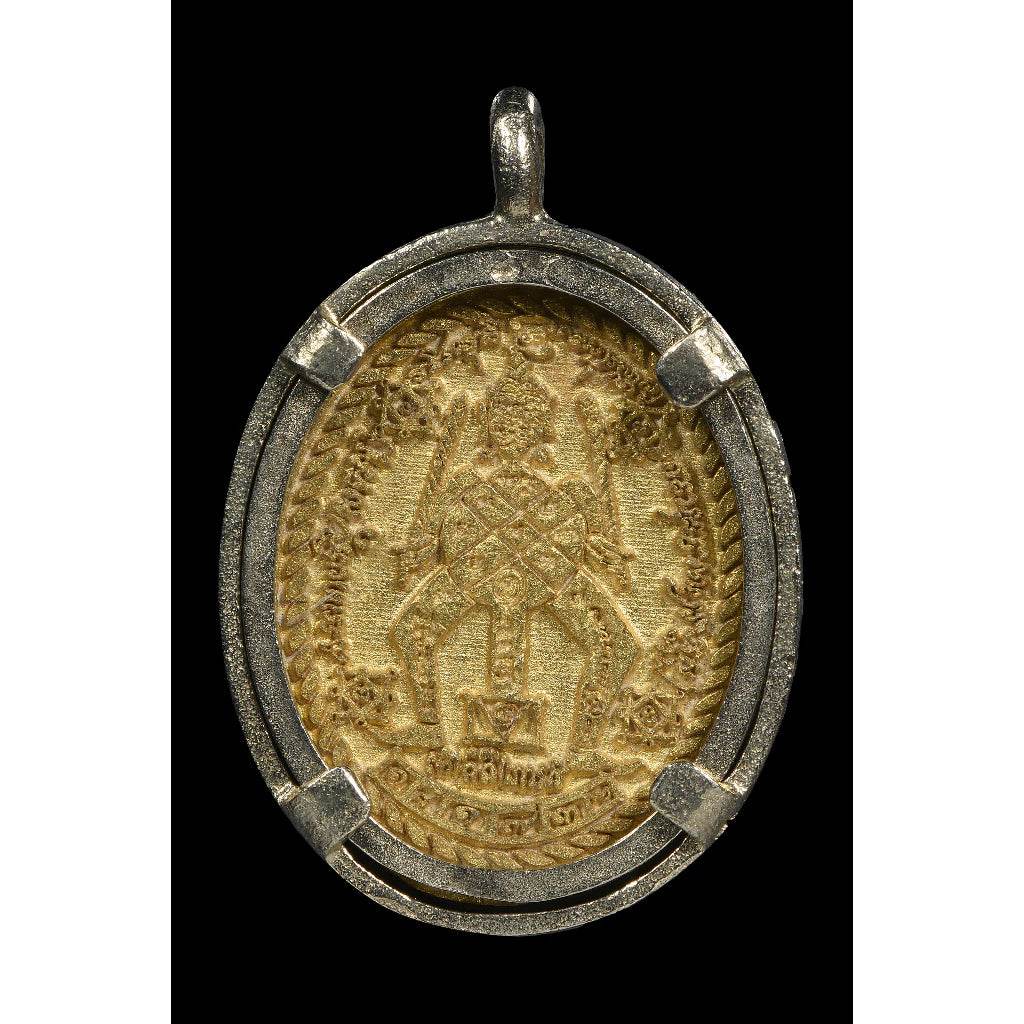Thao Wetsuwan Amulet – Million Spells Gold Talai with Silver Frame | Blessed for Wealth, Power, and Protection | 2566 Edition