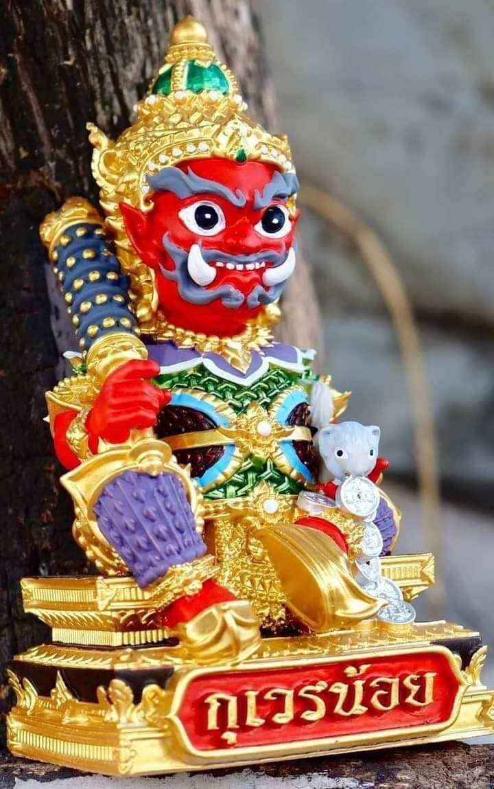 Thao Wetsuwan Wealth Amulet Figurine - Thai Prosperity Blessing Statue