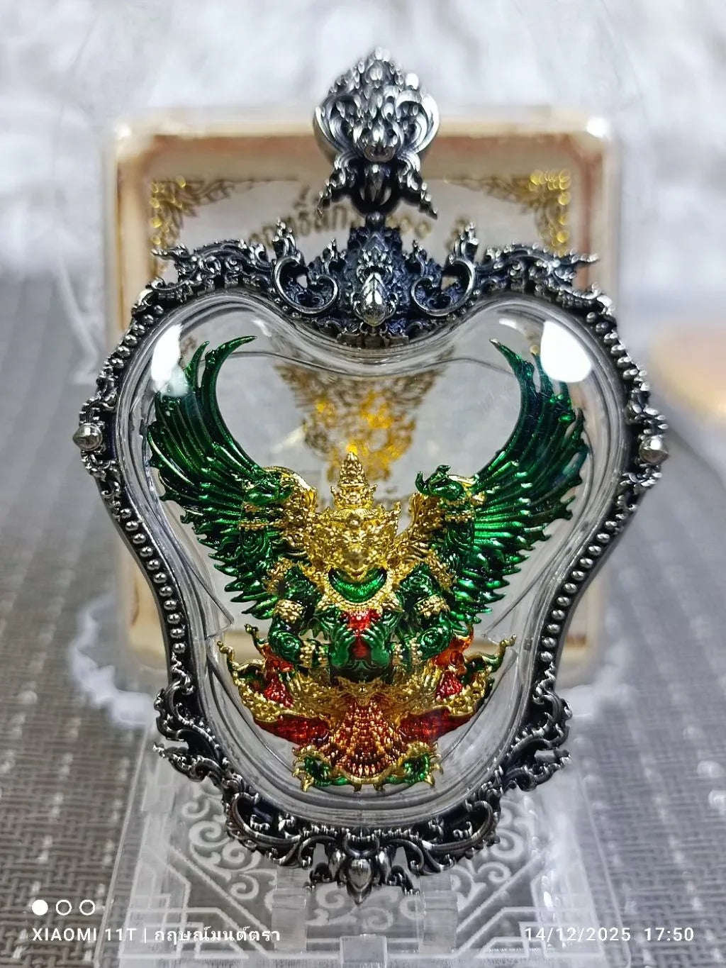 🦅 The 4-Armed Royal Garuda Supreme Authority (Maha Amnat II) 100th Anniversary Edition by LP Phat A powerful four-armed Garuda amulet with a waterproof frame.