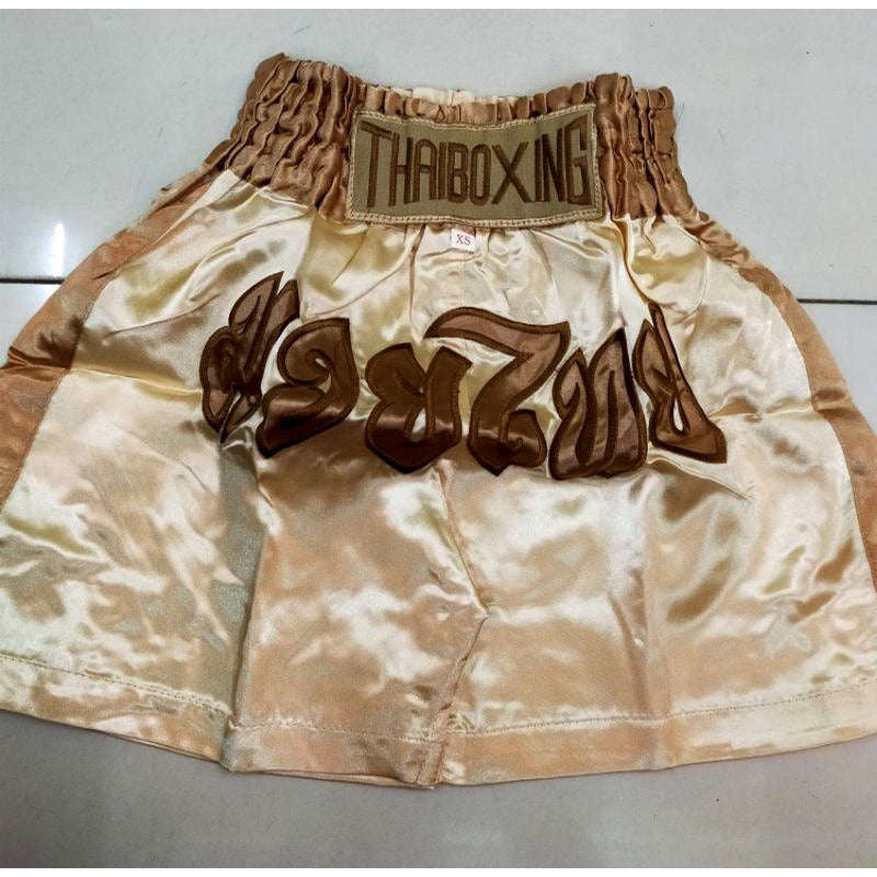 🥊The Apex Striker: Premium Side-Striped Muay Thai Shorts – Authentic Kanok Embroidered Satin Trunks, Quick-Dry Double-Layered Export Grade for Adults and Kids (Muay Thai shorts,Gold)