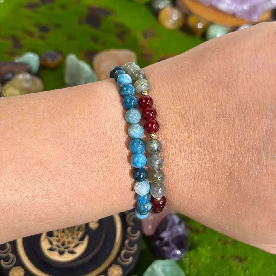 🧠 The "Deep Thinker" Bracelet: Natural Moonstone & Garnet for Focus & Clarity