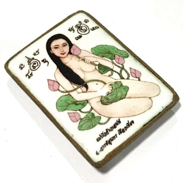 🪷 The Enchantress of the Lotus: Sacred Locket Mae Bua Bang Bai (Lotus Leaf Fairy) – Ongk Kroo White Edition by Ajarn Suntorn Phueak Tiang
