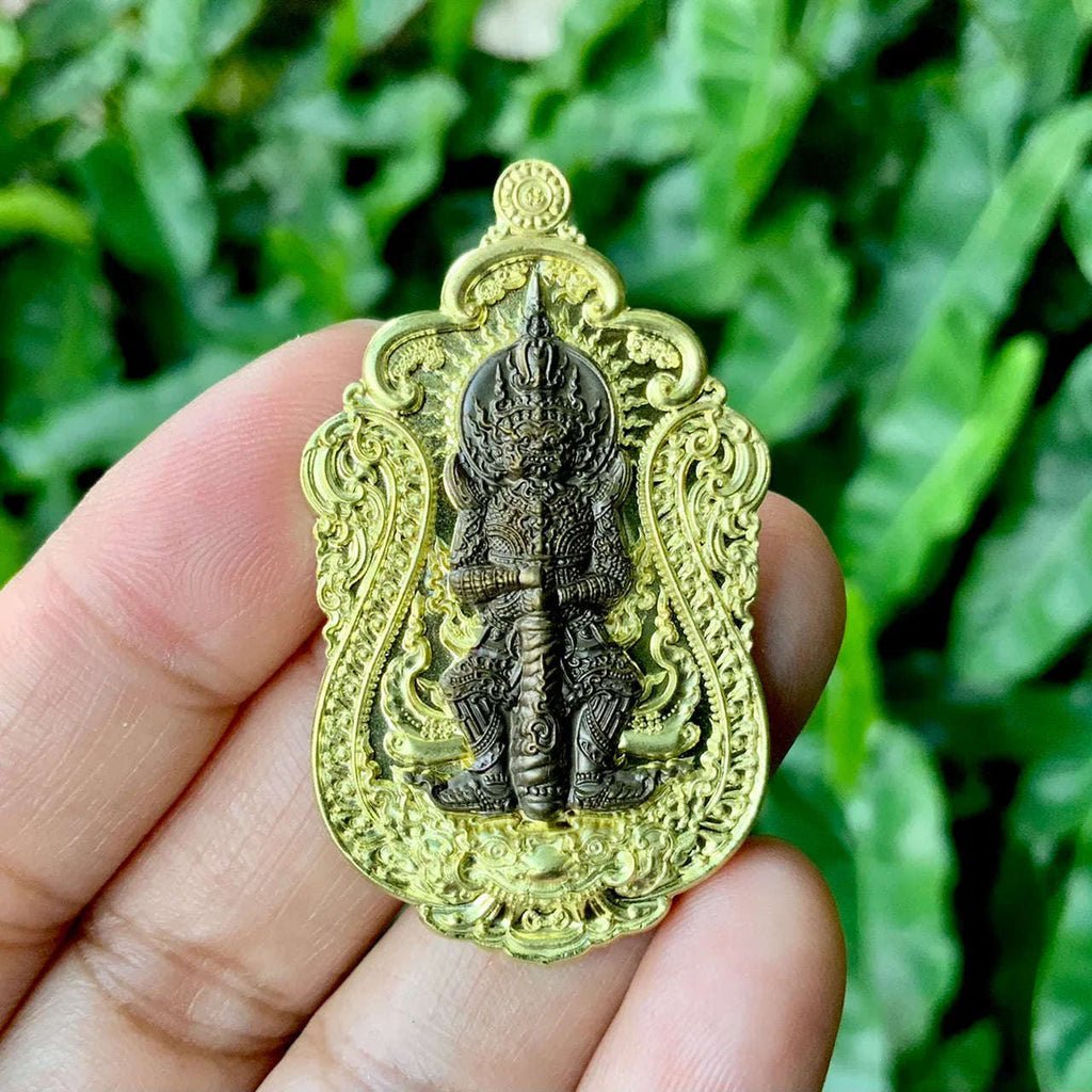 👹 THE LORD OF WEALTH & GUARDIAN OF THE NORTH ✨ The Divine Blessing: Luang Phor Suchat "Thao Wessuwan" (The Lord of Wealth) - The Sacred Protector & Fortune Magnet 65.หน้ากากชนวน