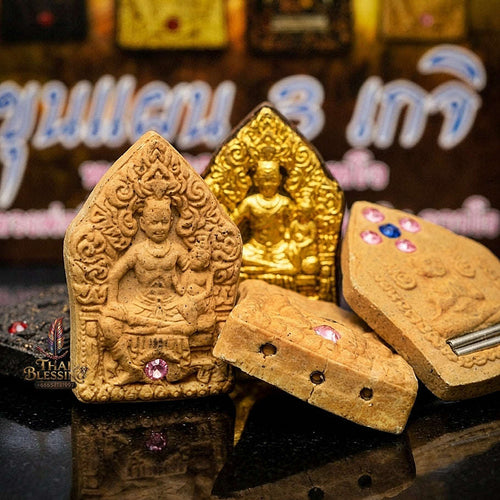 💥 THE MASTERPIECE OF TRI-MASTER SANGHA BLESSINGS & PRISTINE SEDUCTION: THE THREE-MASTER KHUN PHAEN SANTS (WHITE SANEH HERB MATRIX, BE 2556)! Thai Blessing Co By RURUECHA