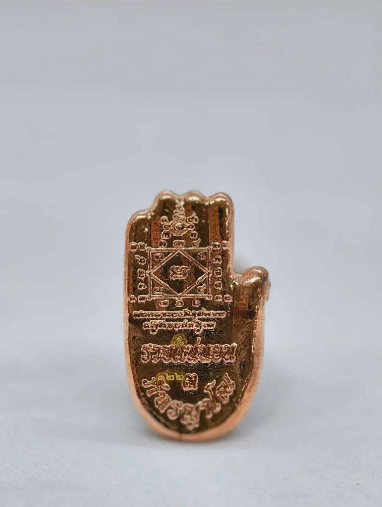 ✋ THE MILLIONAIRE’S PALM: FA MUE SETTHEE ✨ The Millionaire’s Grasp: Phra Palat Thanaphat "Rich For Sure 3" Sacred Palm – The Ultimate Catalyst for Destiny & Infinite Wealth