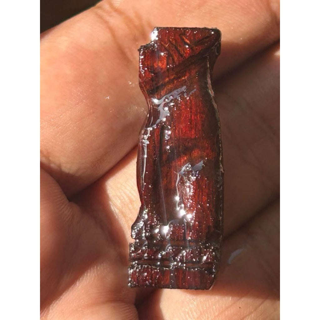 🌟 🐅 The Mountain Sovereign: Phayak Banphot Tiger – Hand-Carved Phayung Wood &Sacred Tiger Oil 🐅