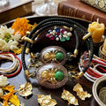 ✨ [The Sovereign of Infinite Endurance: The 2013 Master-Edition] Sacred "Phaya Mod Ngam" (The Lord of the Ant-King) – Special "Thong Thip" (Sacred Brass Alloy) with Green Enamel – Encased in "Red Chicken Herb Oil" (Wahn Phaya Kai Daeng) Thai