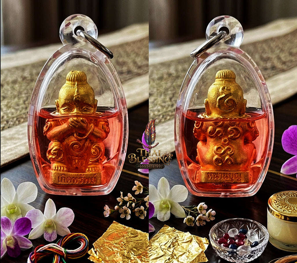 ✨ [The Sovereign of Infinite Manifestation: The 2025 "Golden-Neon" Master-Edition] Sacred "Kuman Dud Rok Kerd Sap" (The Cord-Sucking Child of Wealth-Birth) – Special "Divine-Bronze (Samrit) Gold-Plated & Phrai Kuman Powder & Wan Kai Dang Thai