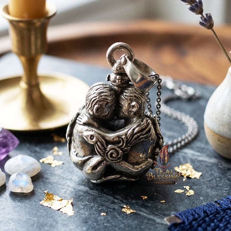 ✨ [The Sovereign of Supreme Esoteric Union, Sacred Yin-Yang Coupling & Unshakable Interpersonal Devotion: The 2026 "Grand-Master" Sovereign Edition] Sacred "Luk Om Inn Khu (The Twin Inn Coupling Sphere) Thai Blessing Co By RURUECHA